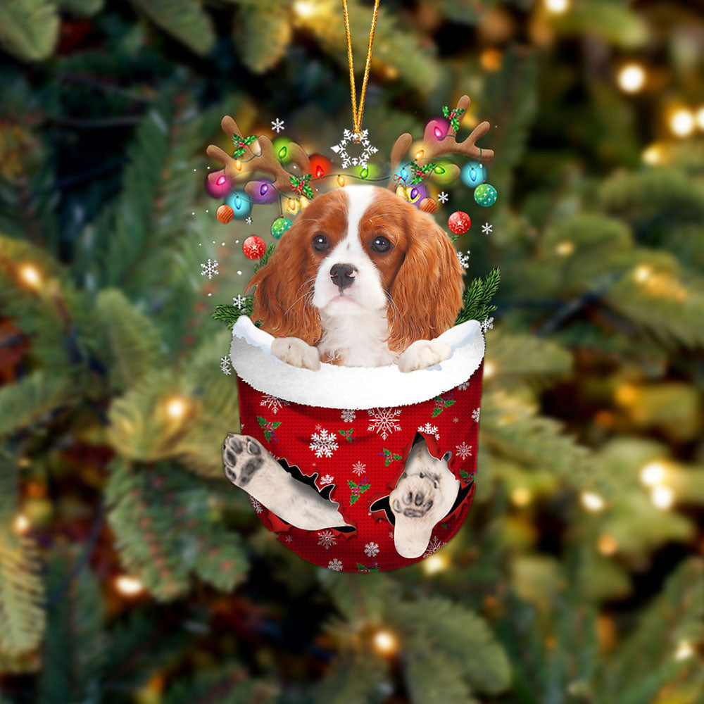 Cavalier King Charles Spaniel 1 In Snow Pocket Christmas Ornament Flat Acrylic Dog Ornament OO2409