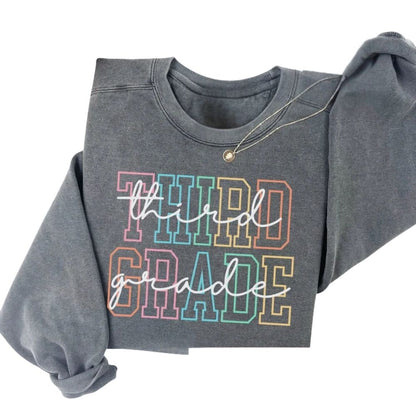 Third Grade Teacher Sweatshirt For Women, Elementary Teacher Sweatshirt 2D0159
