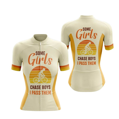 Some Girls Chase Boys I Pass Them Short Sleeve Cycling Jersey For Ladies, Women's Funny Cycling Jerseys CZ0151