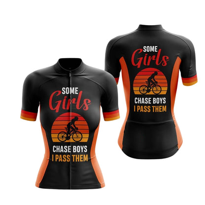 Some Girls Chase Boys I Pass Them Short Sleeve Cycling Jersey For Ladies, Women's Funny Cycling Jerseys CZ0151